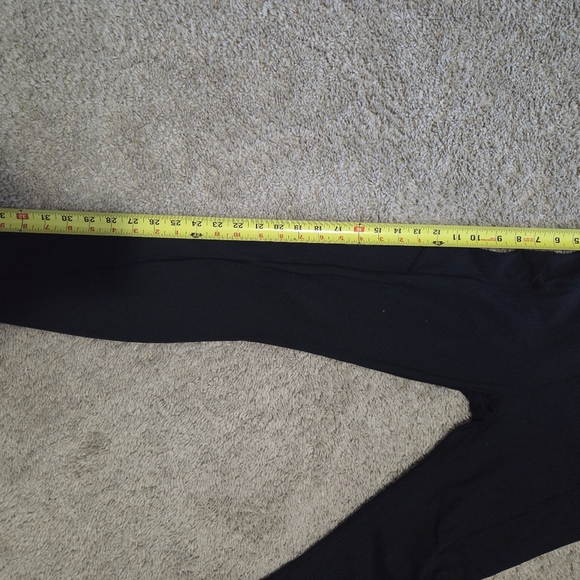Fabletics leggings - Picture 7 of 8